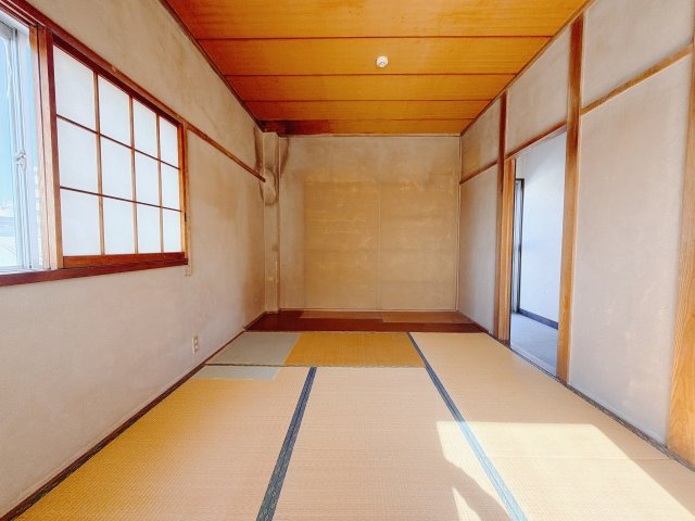 【中古戸建】前橋市南町3丁目の和室|■3階和室｜お子様が小さい内は、お昼寝スペースになる和室。押入れにタオルケットや替えのおむつなどをしまっておけて便利に使えます＾＾