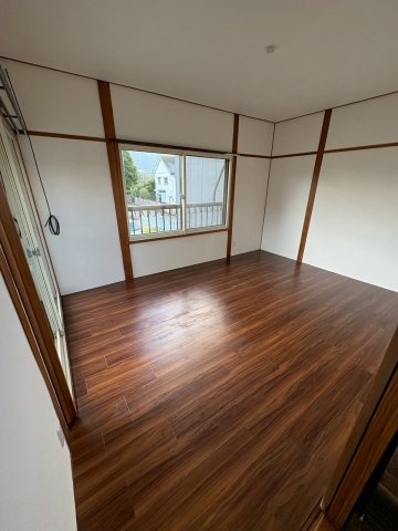 糸島市高祖　中古一戸建　の洋室|洋室　約６帖