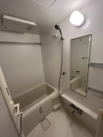 グランエール駒込の浴室