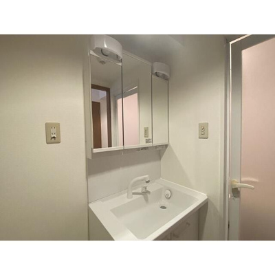 【洗面所】 | コモドール雷門