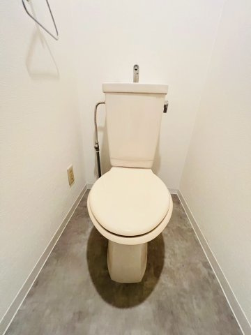 YKハイツ大久保のトイレ