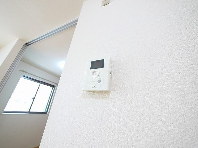 ベレオ天理のセキュリティ|モニター付きインターホーン