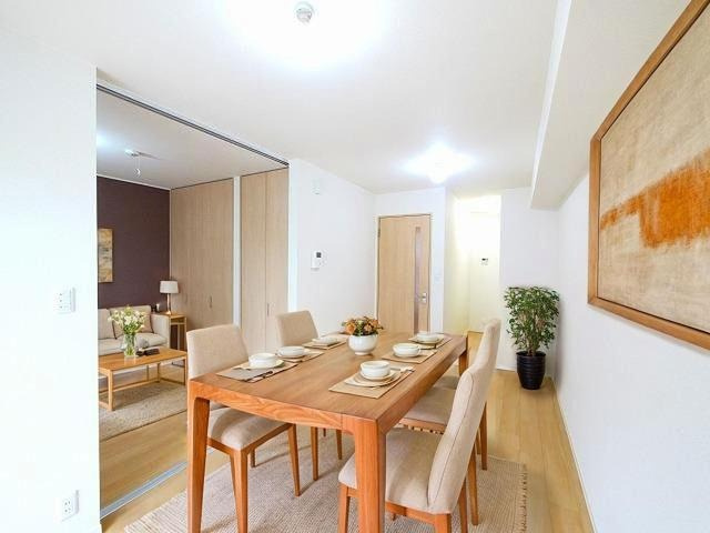 ベレオ天理の居間・リビング|CGで家具等を配置したもので家具等は含まれません