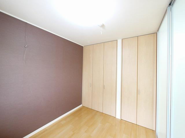 ベレオ天理の洋室|使い勝手のいい洋室です