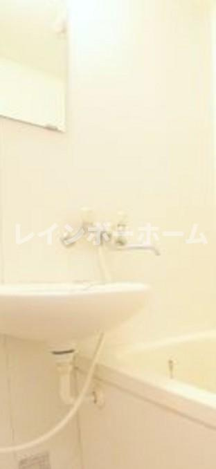 仲介手数料（賃料の1.10ヵ月）の50％OFF対象物件！の洗面所