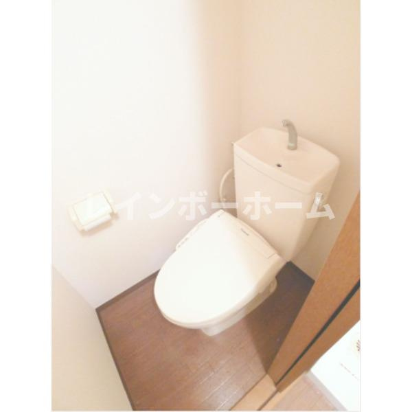 仲介手数料（賃料の1.10ヵ月）の50％OFF対象物件！のトイレ