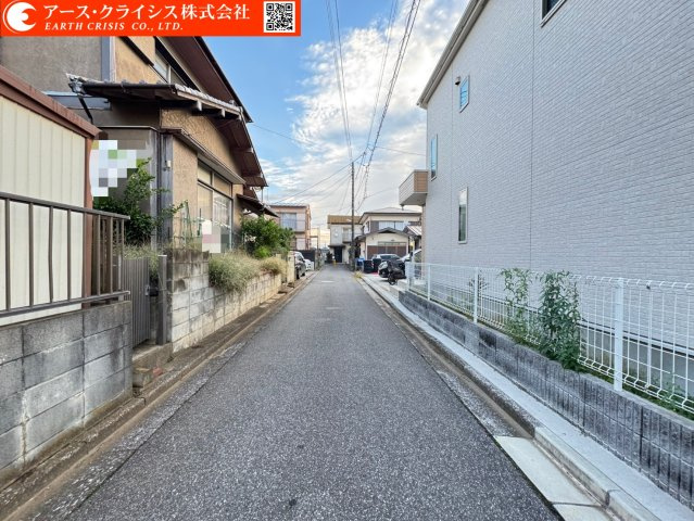【前面道路含む現地写真】 | 船橋市三咲12期 | 風と光がやさしく巡る。朝のコーヒーも、午後の読書も、家族の団らんも、ぜんぶ光に包まれる時間。そんな日々をデザインしませんか♪