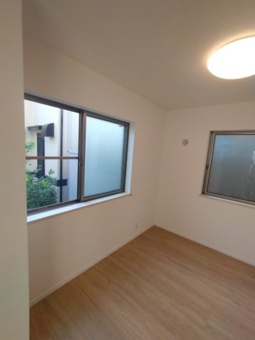 日野市川辺堀之内戸建②の洋室|個人の部屋や寝室として使える洋室です