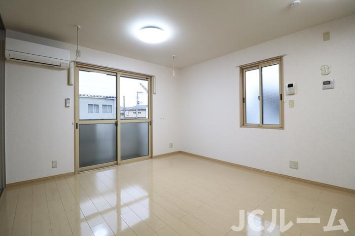 セジュール モナリエ ABの居間・リビング