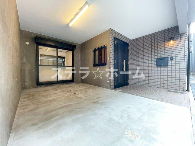 瑞光2 中古戸建の駐車場|車をお持ちの方に嬉しい駐車場付きの物件です