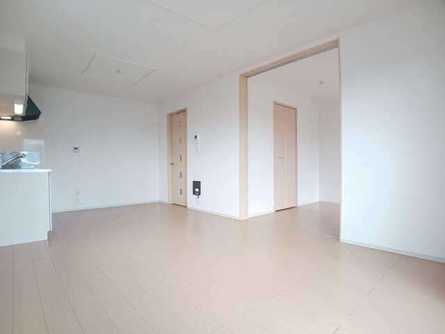 グロワールＢの居間・リビング