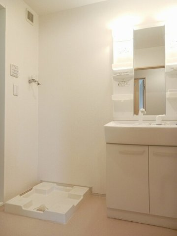 グロワールＢの洗面所