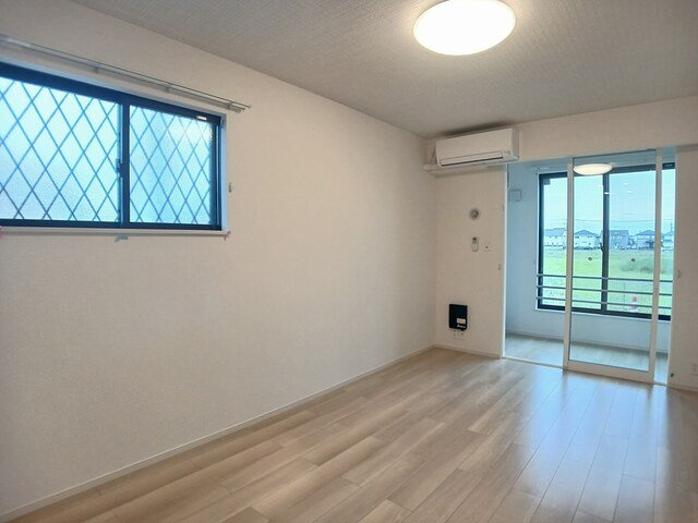 ミー　クヮーム　スゥク　Ａの居間・リビング