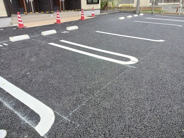 ミー　クヮーム　スゥク　Ｂの駐車場