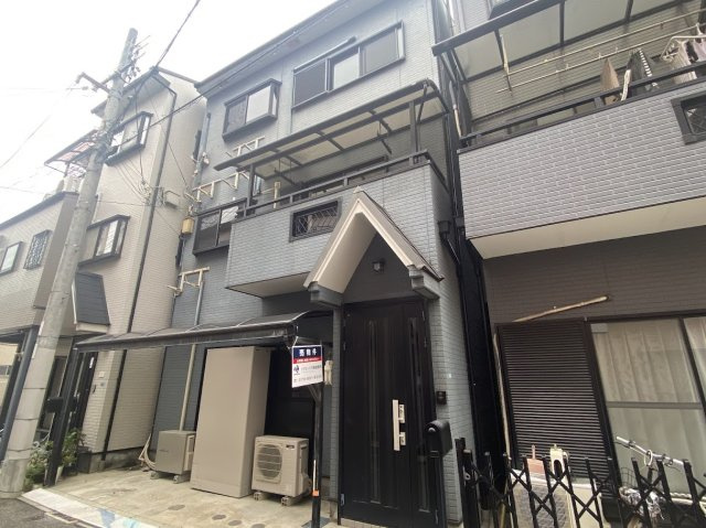 兵庫県尼崎市長洲中通2丁目4-9の外観|建物外観を気になさる方へ、見た目の良い物件です