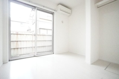 【居間・リビング】 | コンフォートシティ西千葉 | ※同物件・同タイプの写真です。