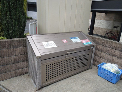 【その他】 | レオパレスＳＴＡＲ　ＲＩＮＧ | ダストボックス