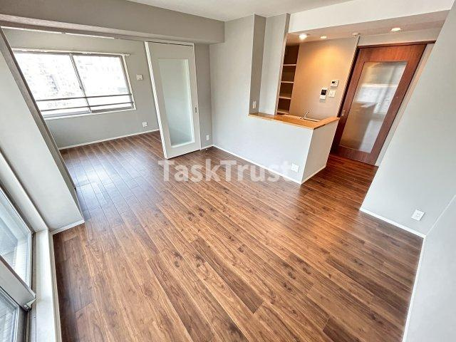 【内装】 | ラグレース天六