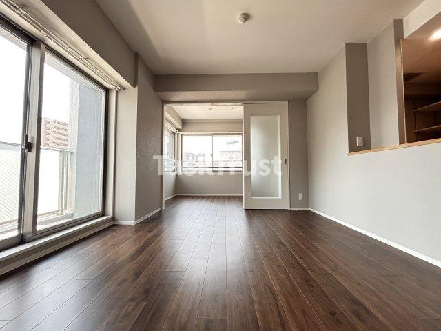 【居間・リビング】 | ラグレース天六