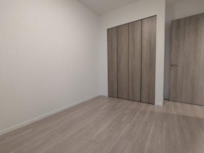 【洋室】 | 北五葉パークホームズ | 壁のクロスも貼替済です。