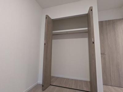 【収納】 | 北五葉パークホームズ | 高さもあるクローゼットでたくさん収納できます。