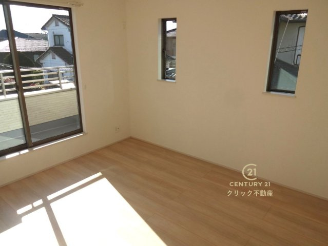 ハートフルタウン 　水戸市内原町984番　Aの洋室|採光バッチリ・通風良好です。
たっぷり差し込む陽光がお部屋を明るく照らします！