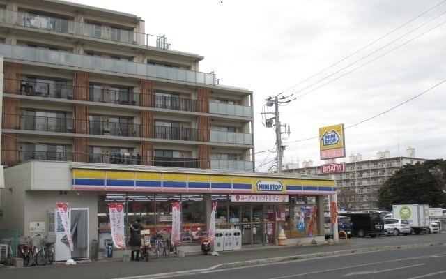 レ　プリューム　アンの周辺|ミニストップ前原西６丁目店まで450m