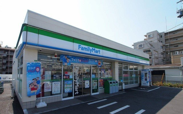 レ　プリューム　アンの周辺|ファミリーマート前原駅前店まで450m