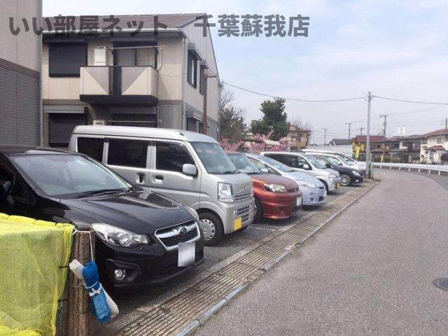 グリーンパーク白旗　Ａの駐車場|駐車場に車を止められます