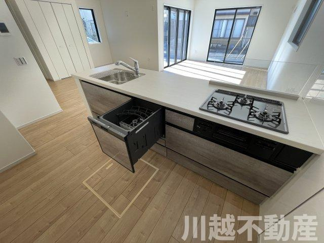 土地面積広々40坪超！駐車3台可能のキッチン|水曜のみ定休日です