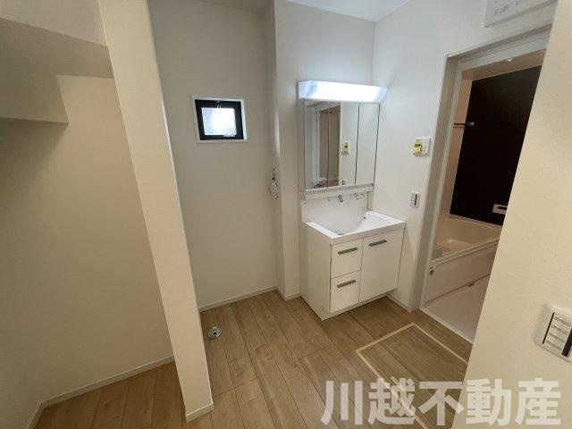 土地面積広々40坪超！駐車3台可能の独立洗面台|お住み替え相談も得意です