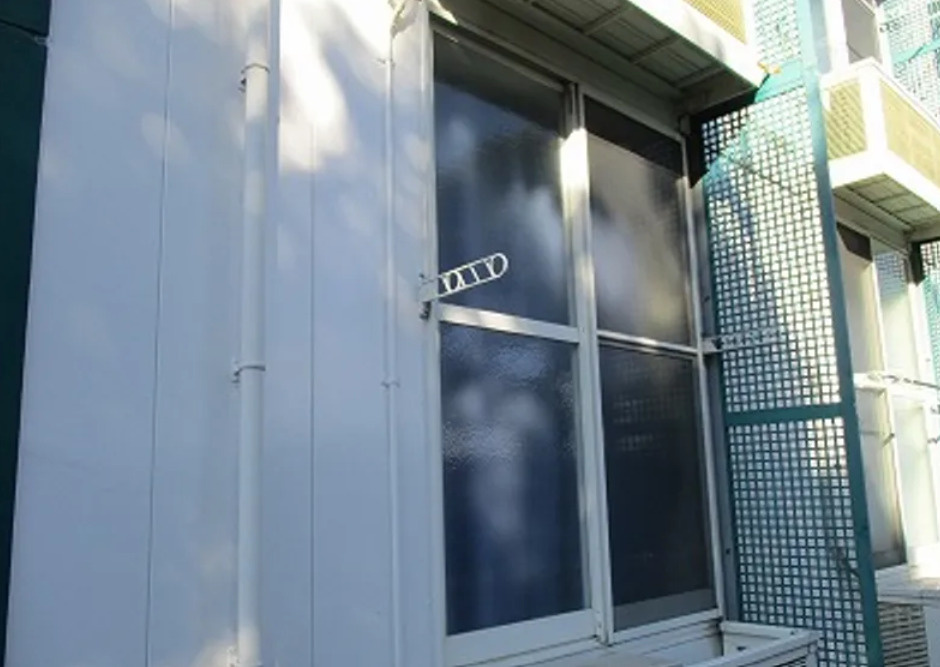 レオパレスウィステリアのバルコニー