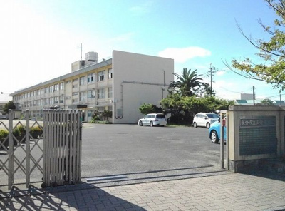 【周辺】 | ソレイユ．エムⅡ | 三佐小学校まで650m