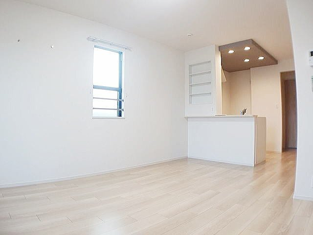 桜・レジデンスＡの居間・リビング