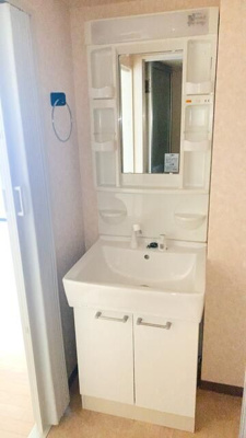 【洗面所】 | メゾンドール戸田 | 脱衣スペースもあります