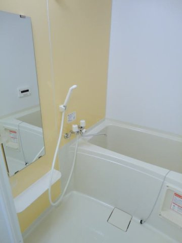 クレイトンアベニューの浴室