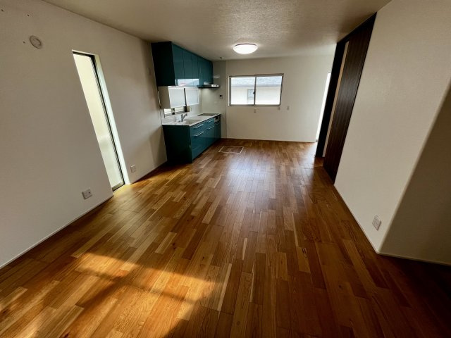 明石市朝霧東町３丁目　戸建の居間・リビング