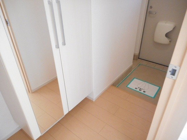 メゾンドクレールの玄関