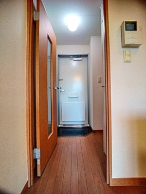 【玄関】 | レオパレスＣａｍｅｌｌｉａ池袋