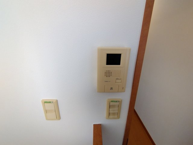 レオパレスパルコートＤのその他|モニターホン標準設置
