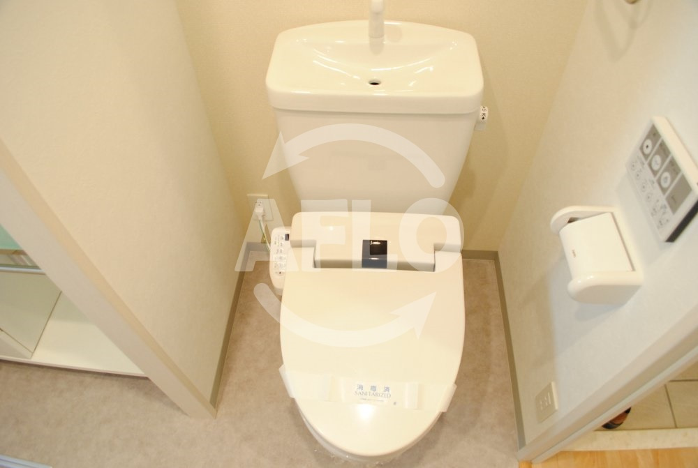 プレサンスNEO中之島公園のトイレ|プレサンスNEO中之島公園　温水洗浄便座