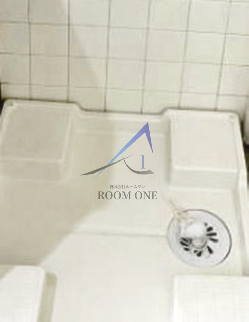 川崎ビルの設備|洗濯機置き場です。