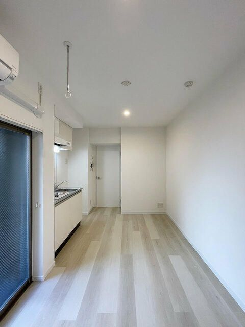 フロレゾン代々木の居間・リビング