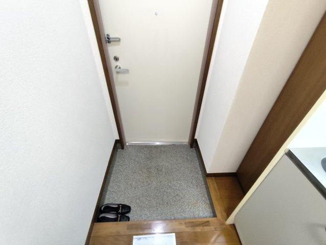 アンプルール フェール リリエンハイムⅡの玄関