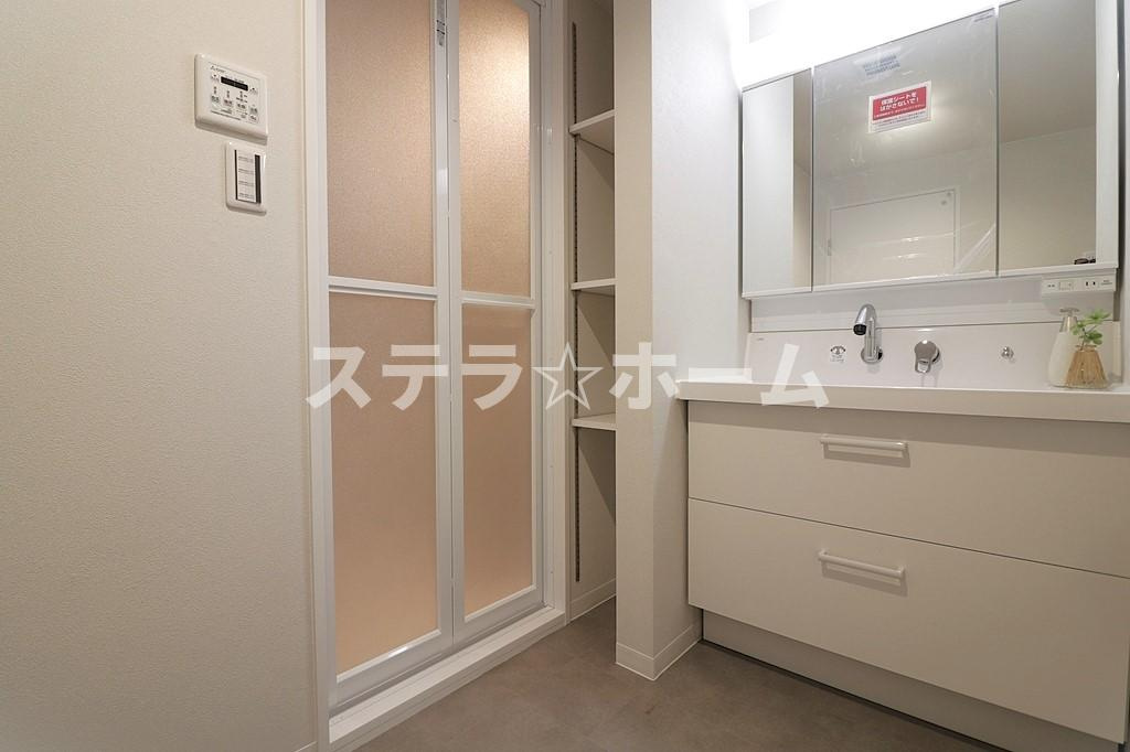 レックスコート都島の独立洗面台|使いやすい独立洗面台です