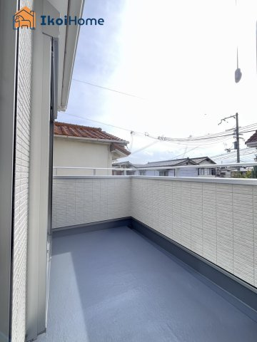 明石市鳥羽　全1棟　新築戸建のバルコニー|【ホームページに現地動画掲載中】●年中無休：当日予約可●バルコニー広々！お洗濯沢山干していただけます