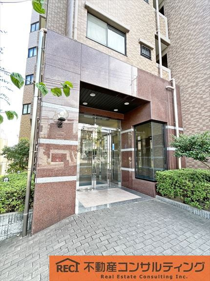 ファミール王子公園のエントランス