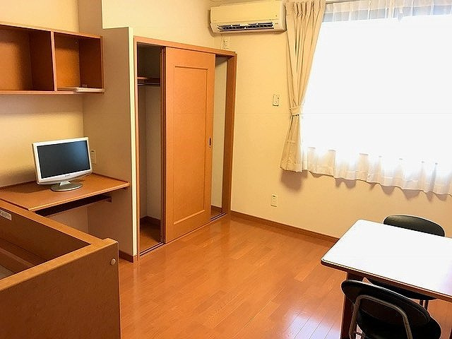 レオパレス幸手ＥａｓｔⅠの居間・リビング