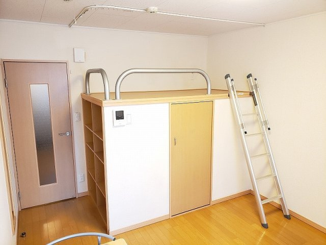 レオネクストケントコートの居間・リビング