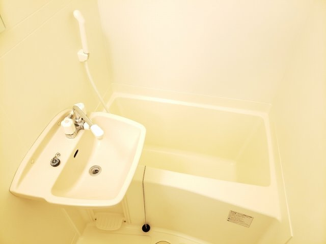 レオパレスＮＡＧＡＫＵＲＡⅡの浴室